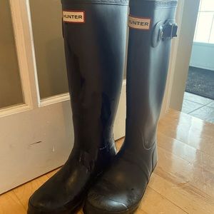 **PRICE DROP** Authentic HUNTER tall boots